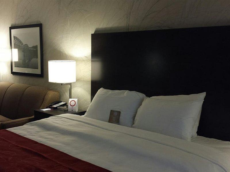 Comfort Suites Uniontown Extérieur photo