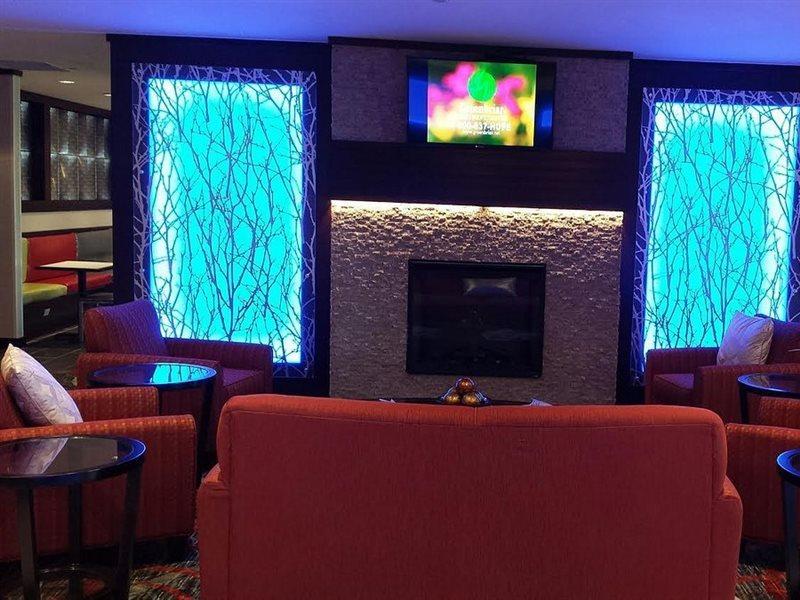 Comfort Suites Uniontown Extérieur photo