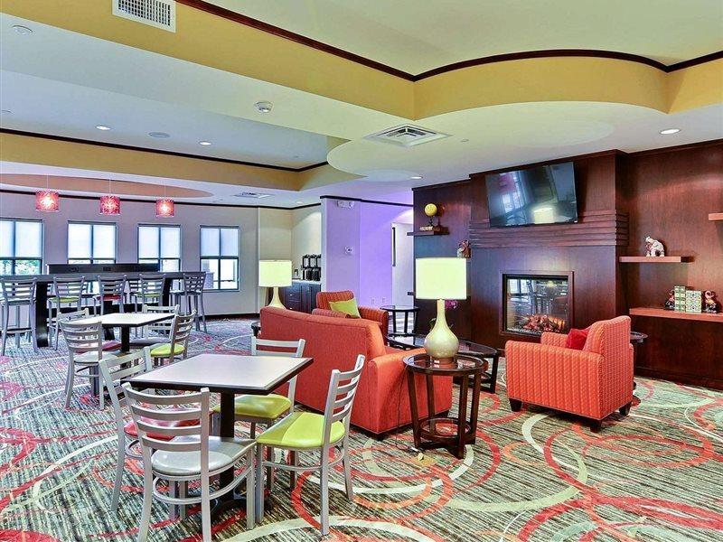 Comfort Suites Uniontown Extérieur photo