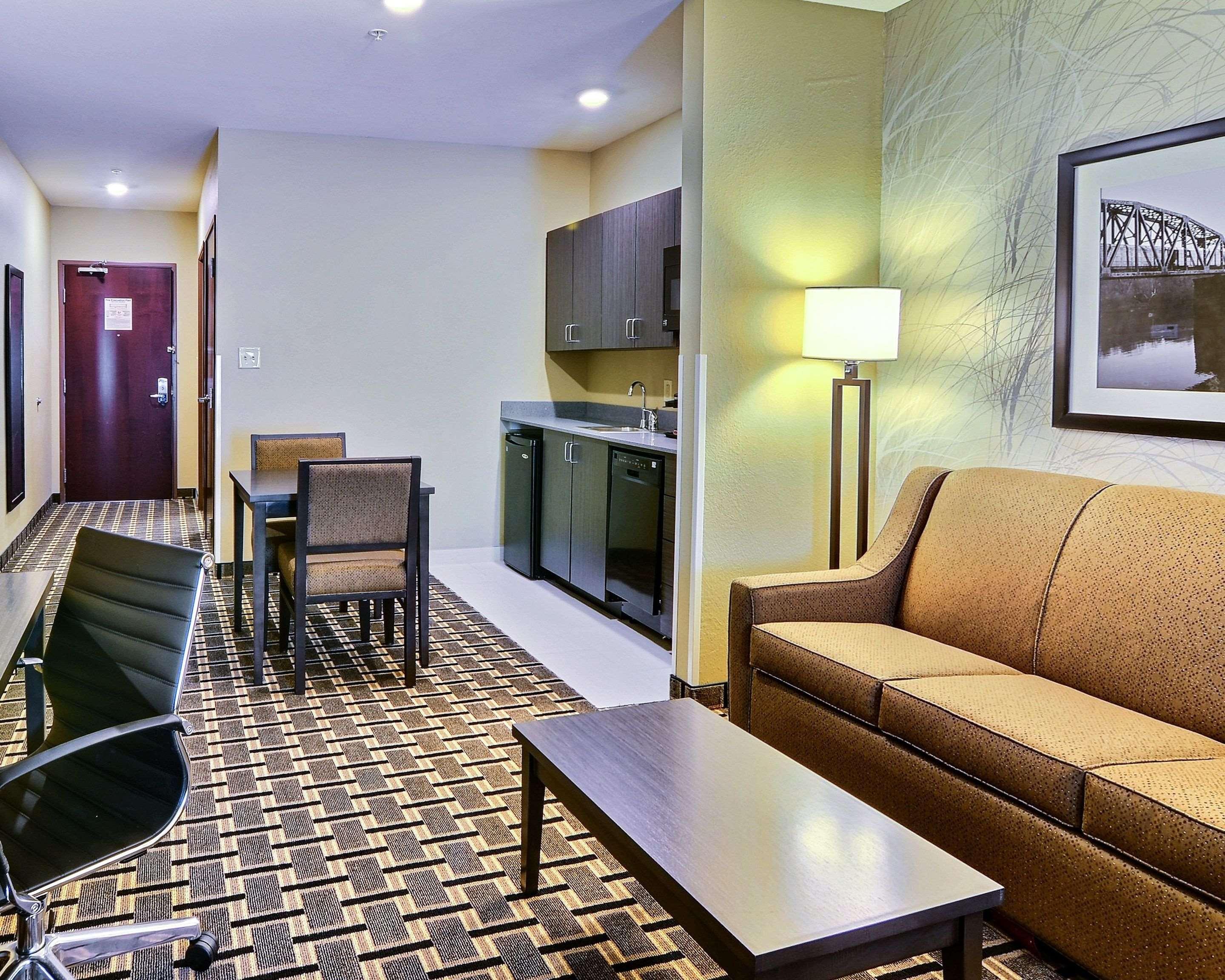 Comfort Suites Uniontown Extérieur photo