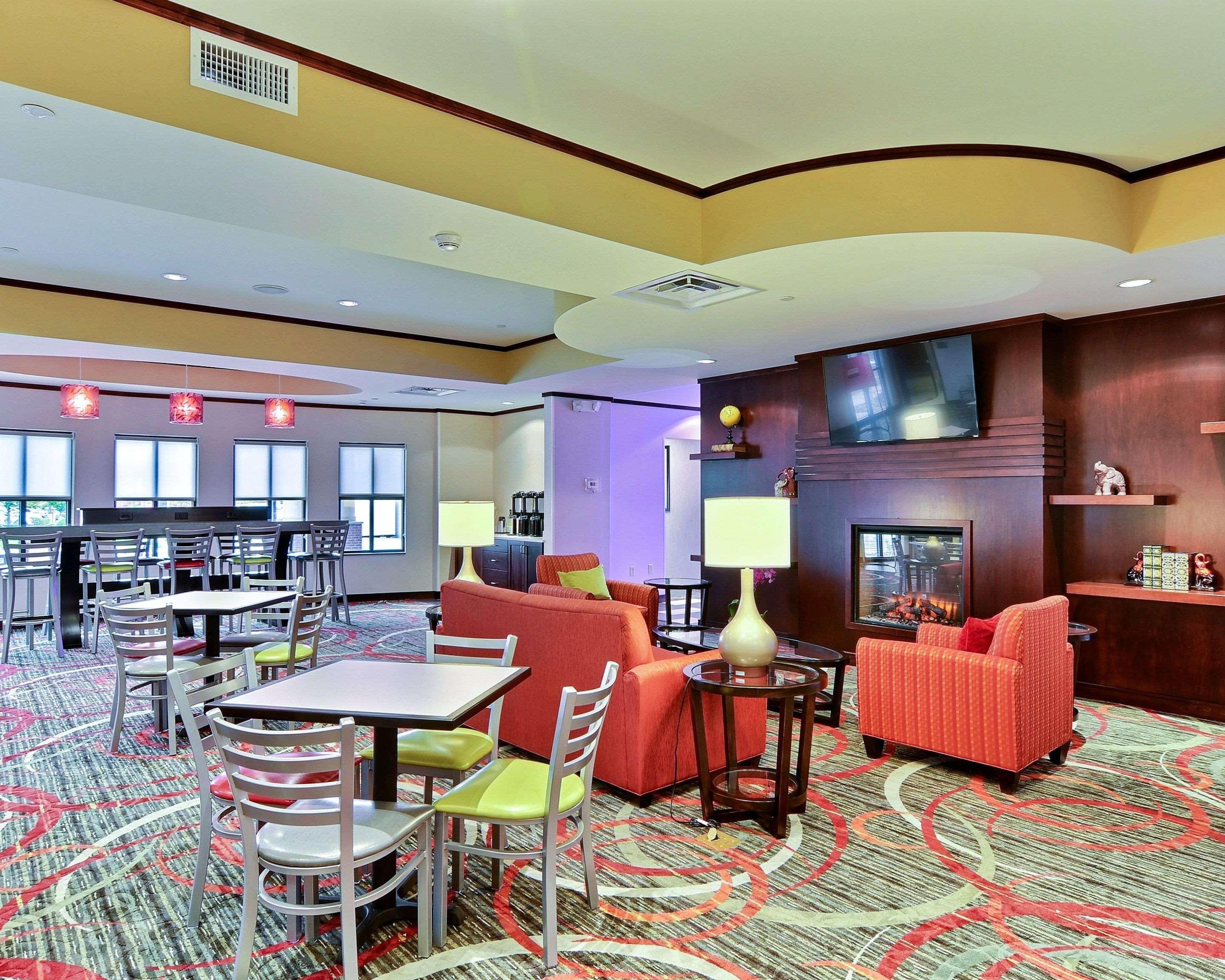 Comfort Suites Uniontown Extérieur photo