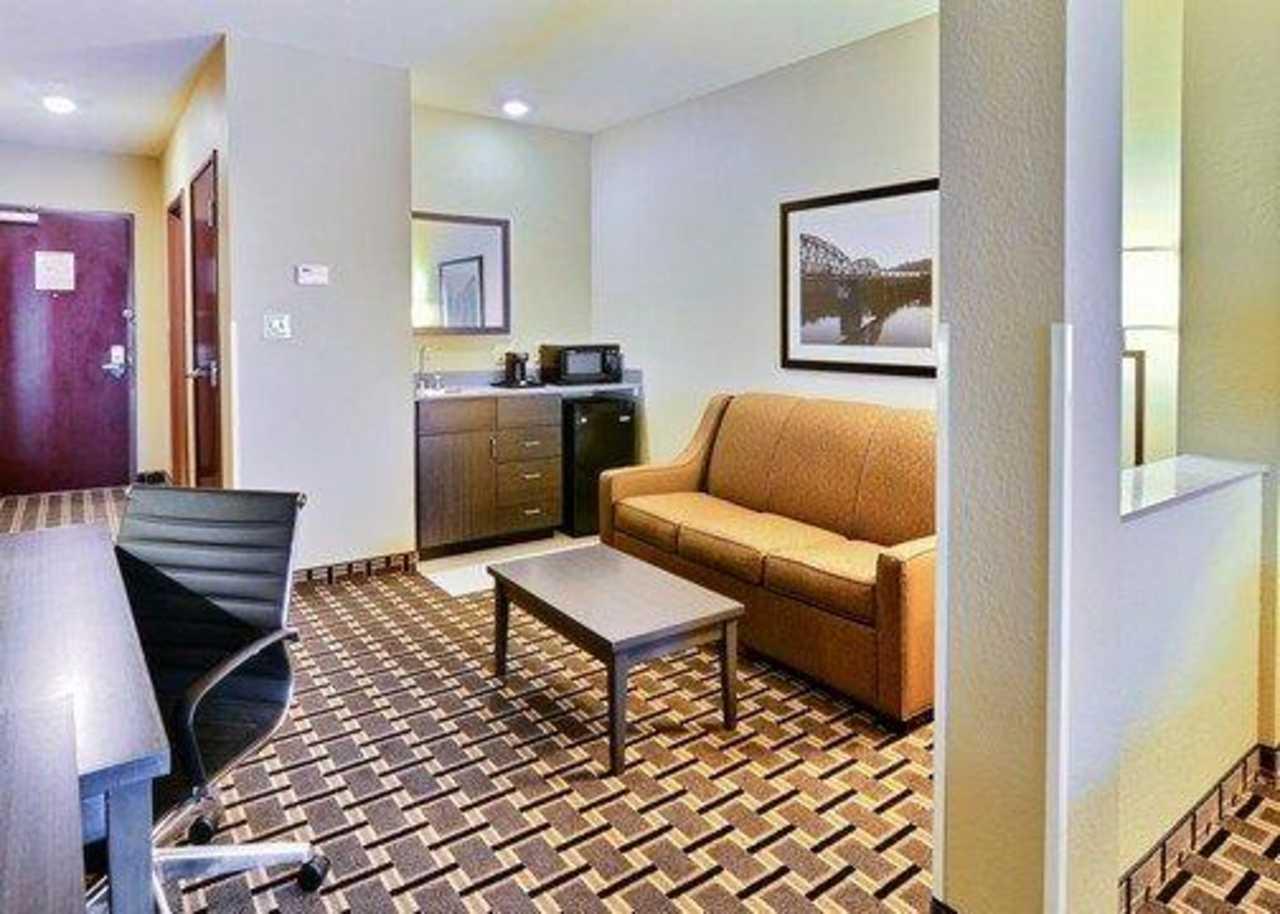 Comfort Suites Uniontown Extérieur photo