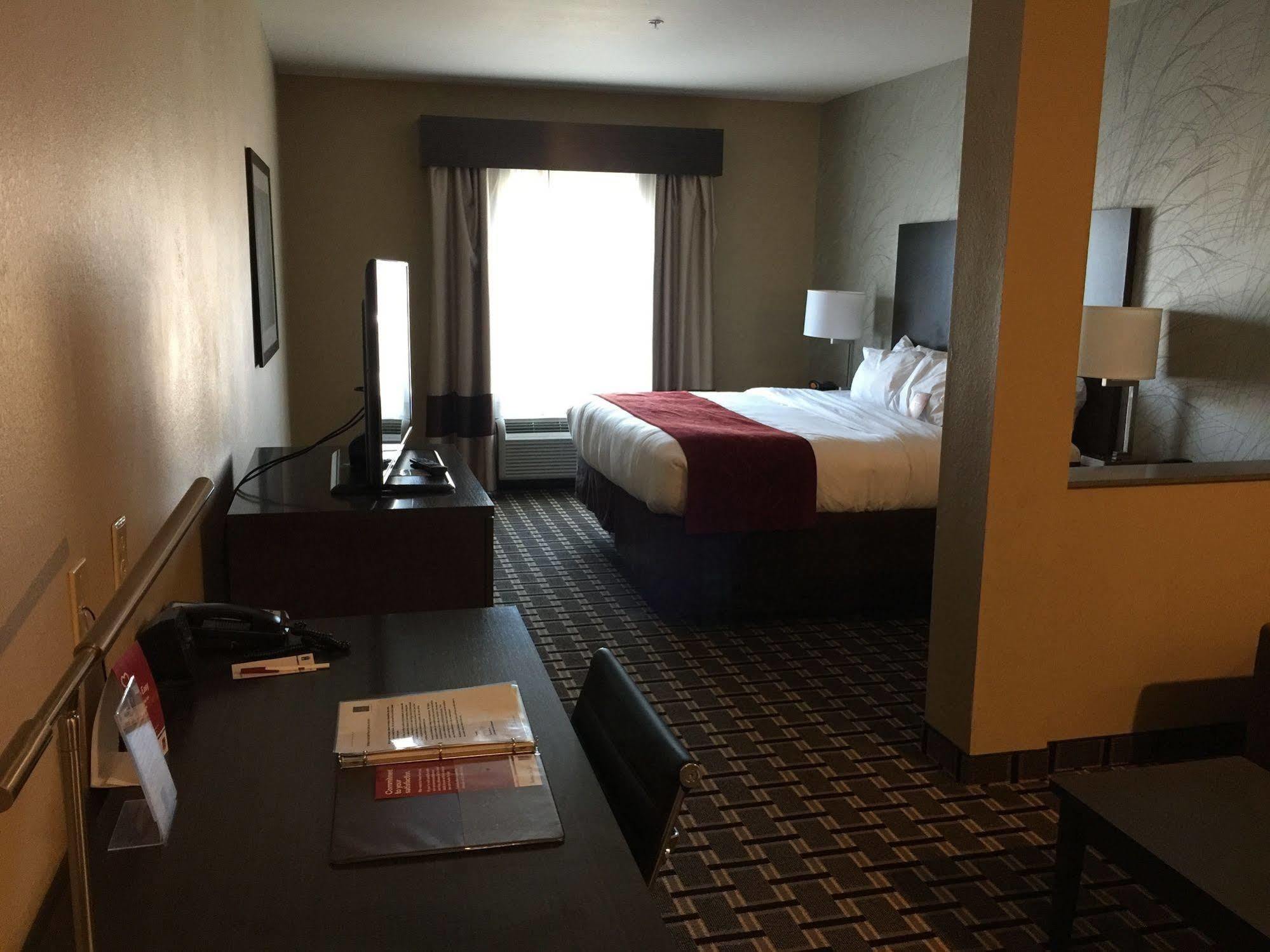 Comfort Suites Uniontown Extérieur photo